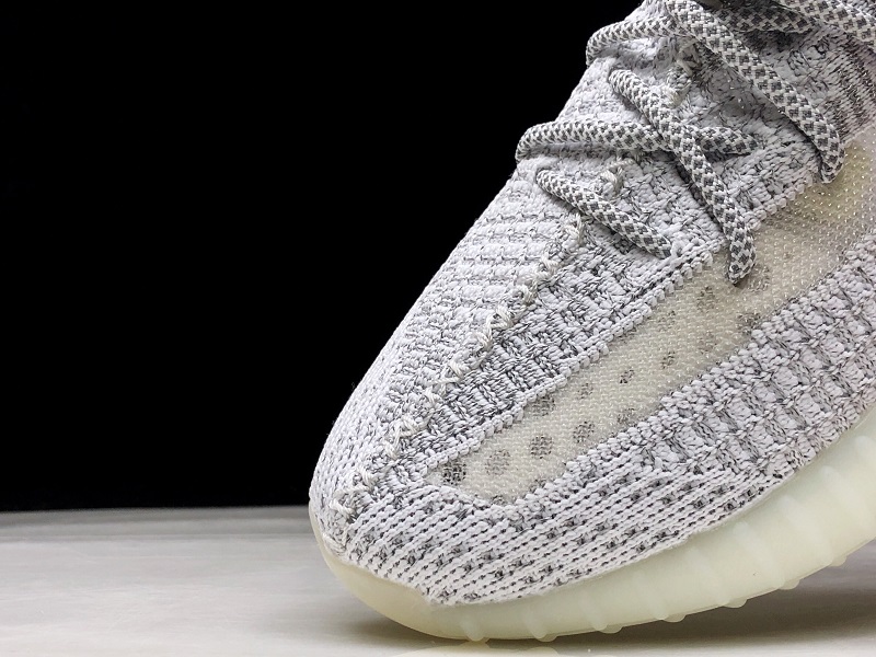 ad*s Y**zy boost 350 v2 static reflective