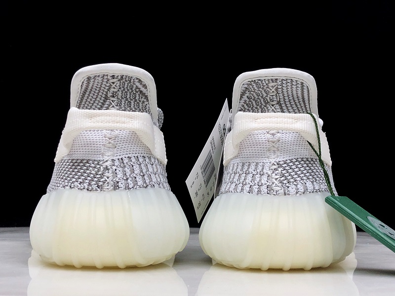ad*s Y**zy boost 350 v2 static (non-reflective)