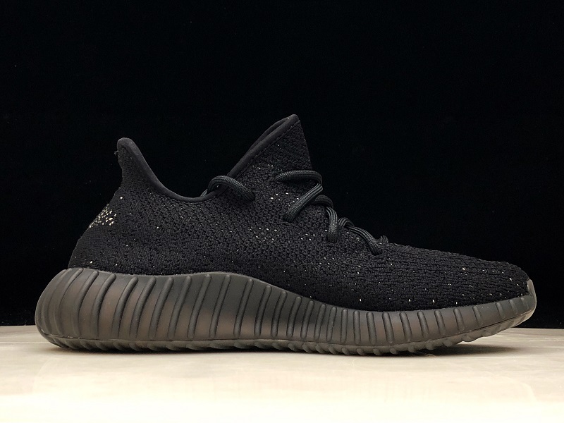 ad*s Y**zy boost 350 v2 core black white