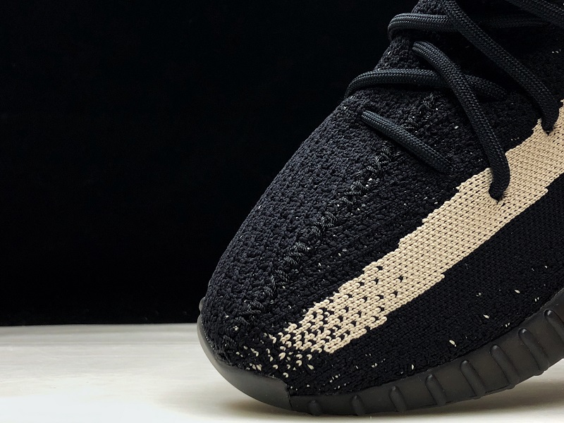 ad*s Y**zy boost 350 v2 core black white