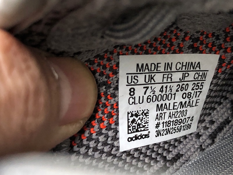 ad*s Y**zy boost 350 v2 beluga 2.0
