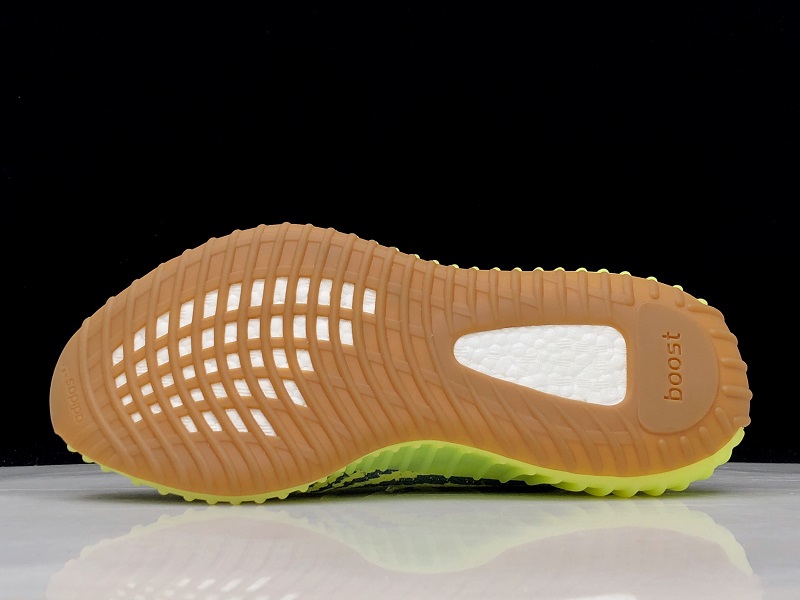 ad*s Y**zy boost 350 v2 semi frozen yellow