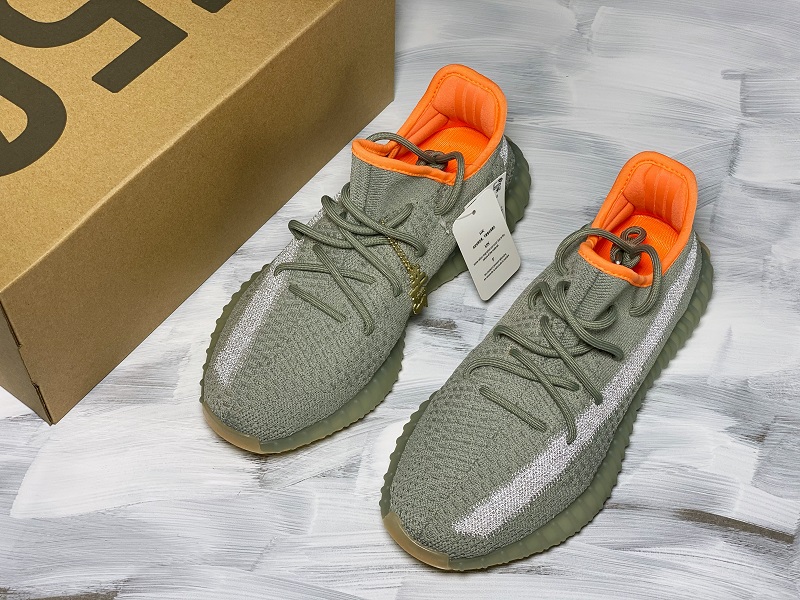 ad*s Y**zy boost 350 v2 desert sage