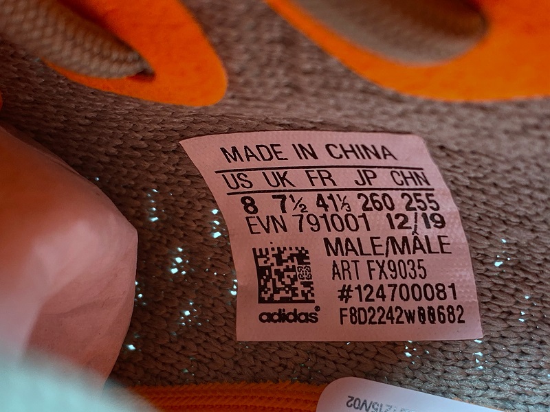 ad*s Y**zy boost 350 v2 desert sage