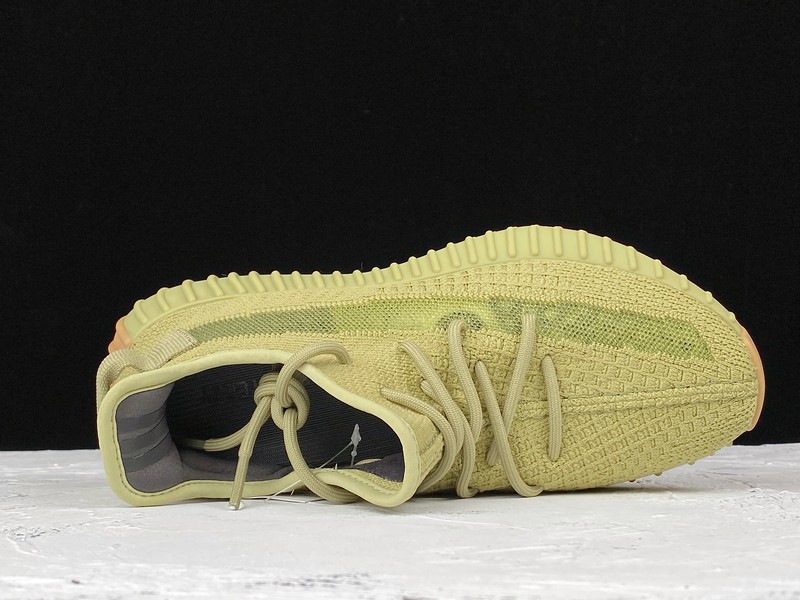 ad*s Y**zy boost 350 v2 sulfur