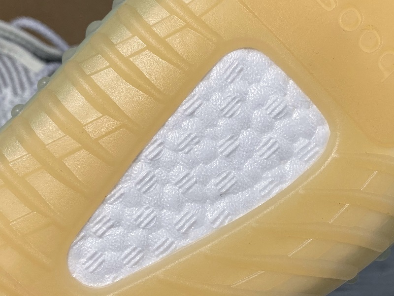 ad*s Y**zy boost 350 v2 yeshaya (reflective)