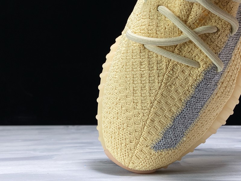 ad*s Y**zy boost 350 v2 linen