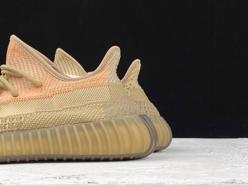 ad*s Y**zy boost 350 v2 sand taupe