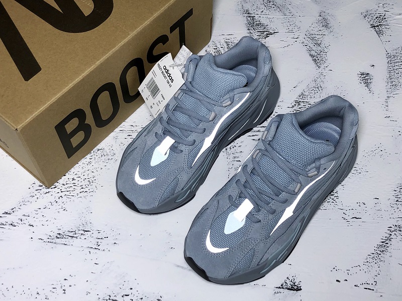 ad*s Y**zy boost 700 v2 hospital blue