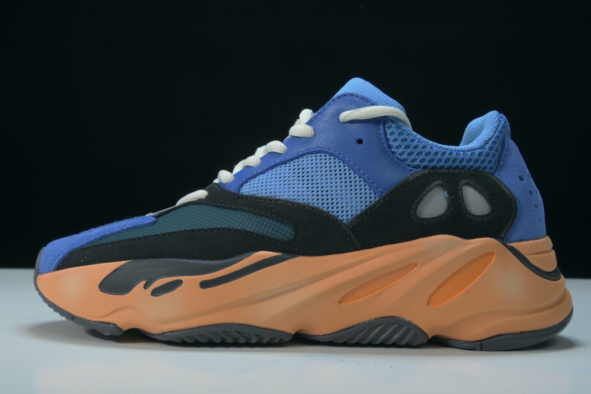 ad*s Y**zy boost 700 bright blue
