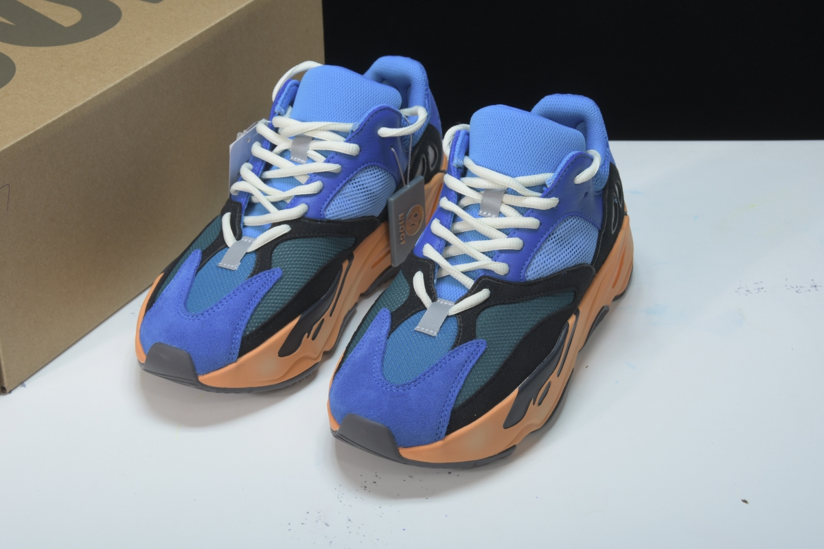 ad*s Y**zy boost 700 bright blue