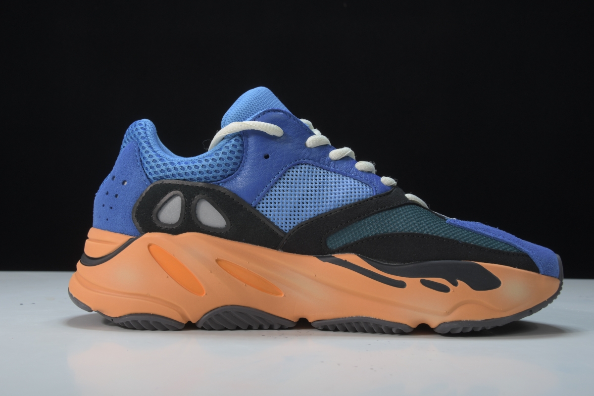 ad*s Y**zy boost 700 bright blue