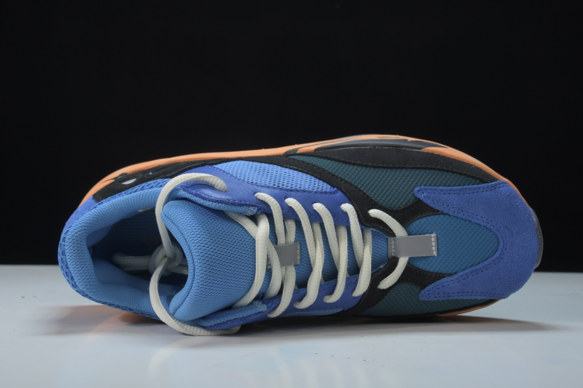 ad*s Y**zy boost 700 bright blue