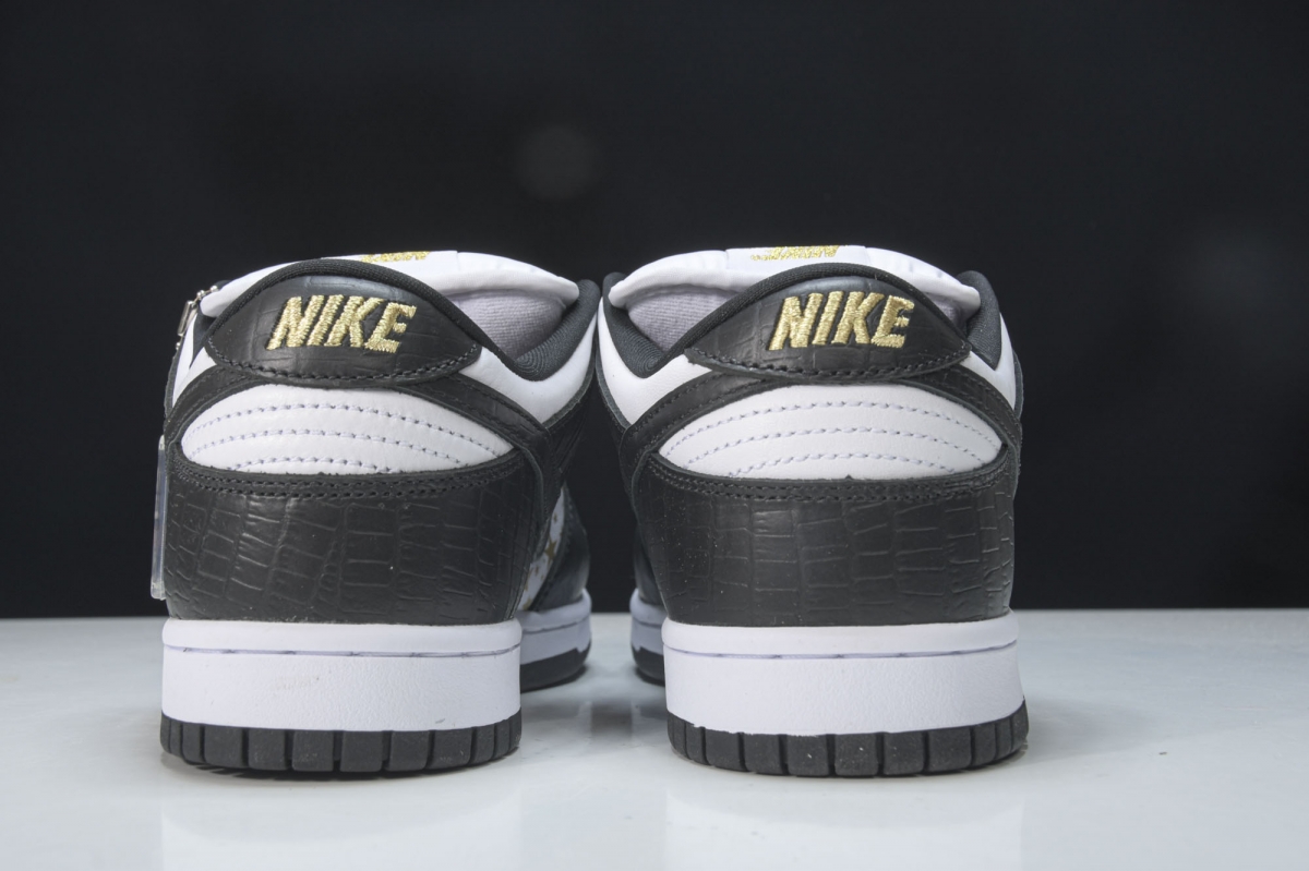 nike sb dunk low S*p*e stars black (2021)