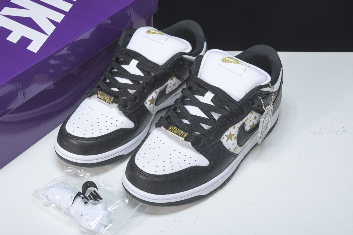 nike sb dunk low S*p*e stars black (2021)