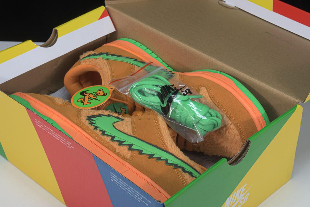 Nike SB Dunk Low Grateful Dead Bears Orange