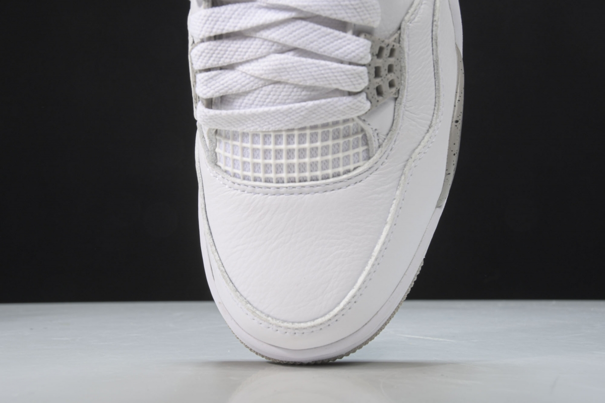 Jordan 4 Retro White Oreo (2021)