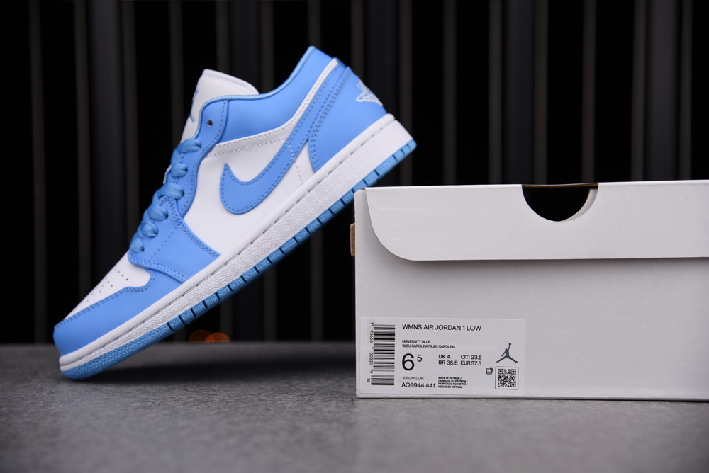 Jordan 1 Low UNC (W)