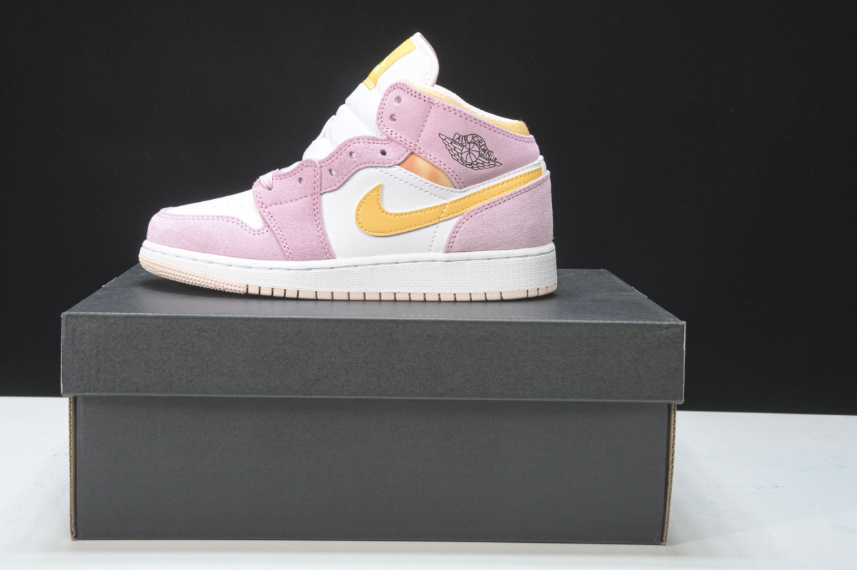 Jordan 1 Mid SE Arctic Pink