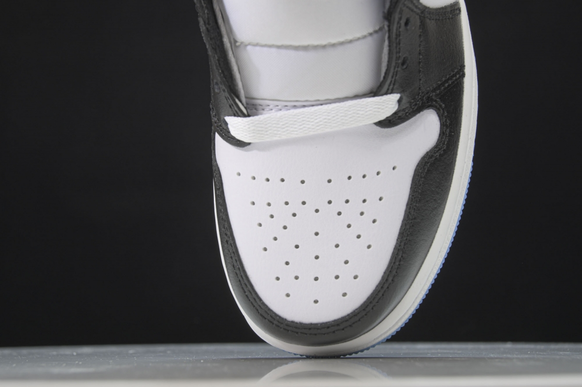 Jordan 1 Mid University Black White