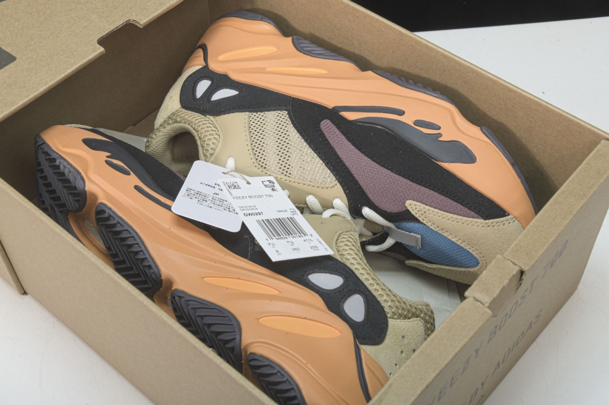 ad*s Y**zy boost 700 enflame amber