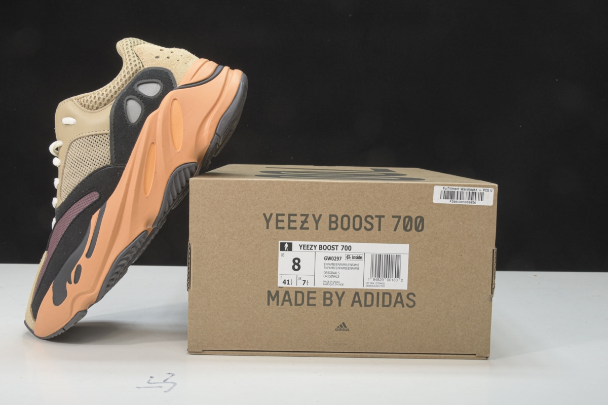 ad*s Y**zy boost 700 enflame amber