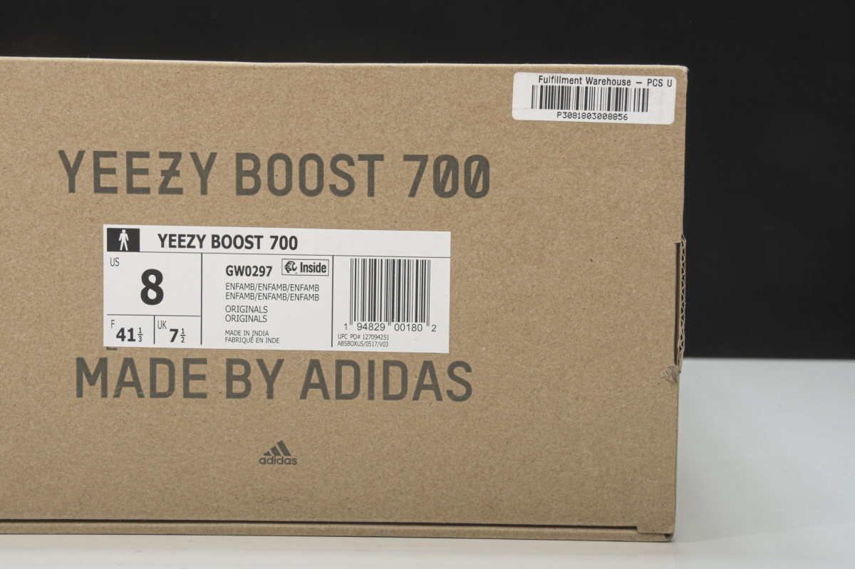 ad*s Y**zy boost 700 enflame amber