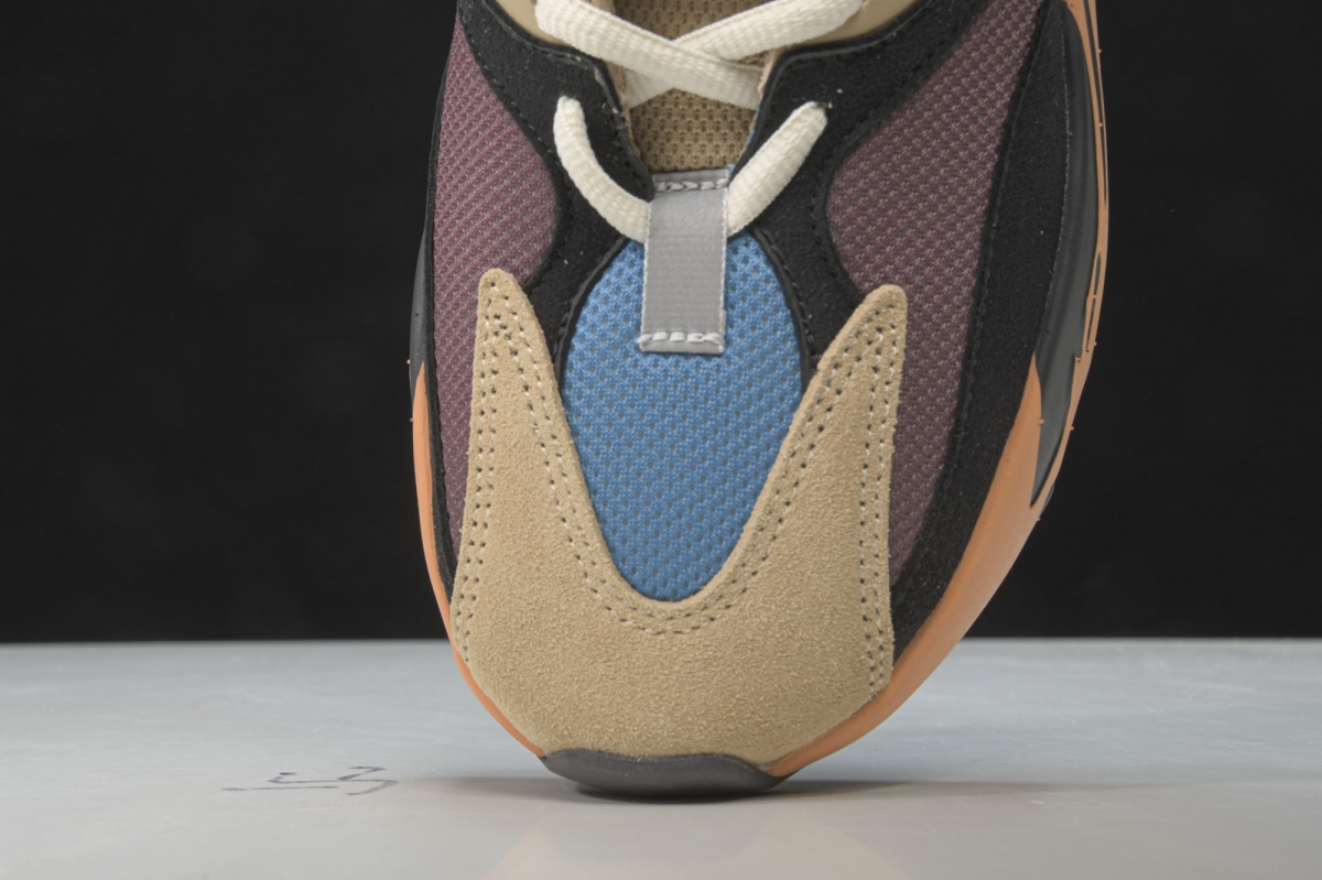ad*s Y**zy boost 700 enflame amber