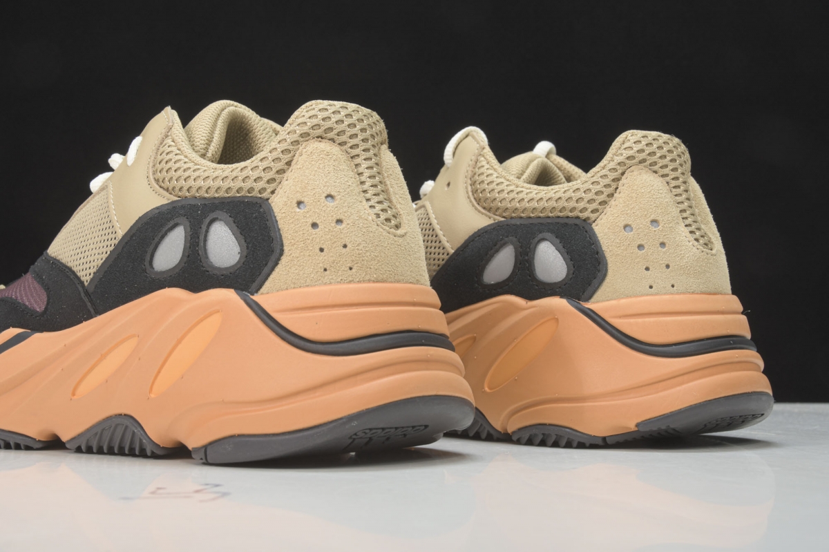 ad*s Y**zy boost 700 enflame amber