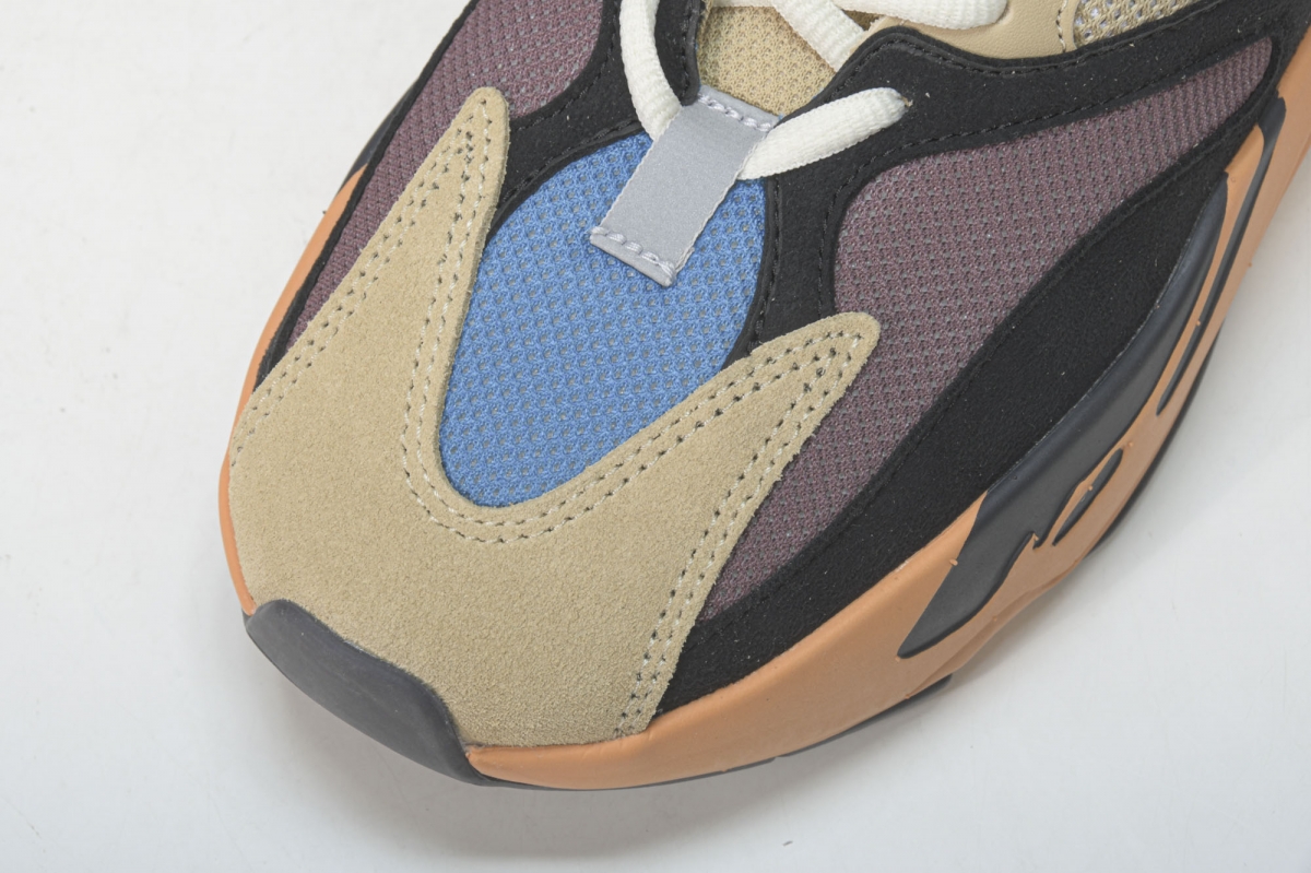 ad*s Y**zy boost 700 enflame amber