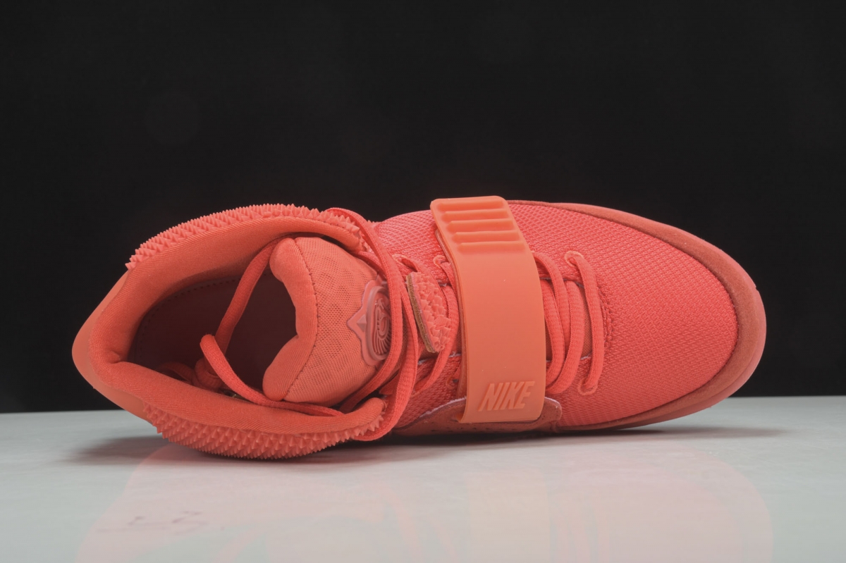 nike air Y**zy 2 red october