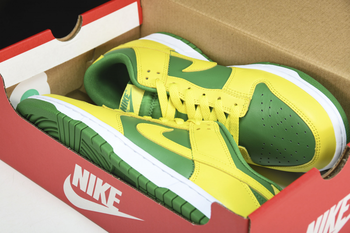 nike air Y**zy 1 blink