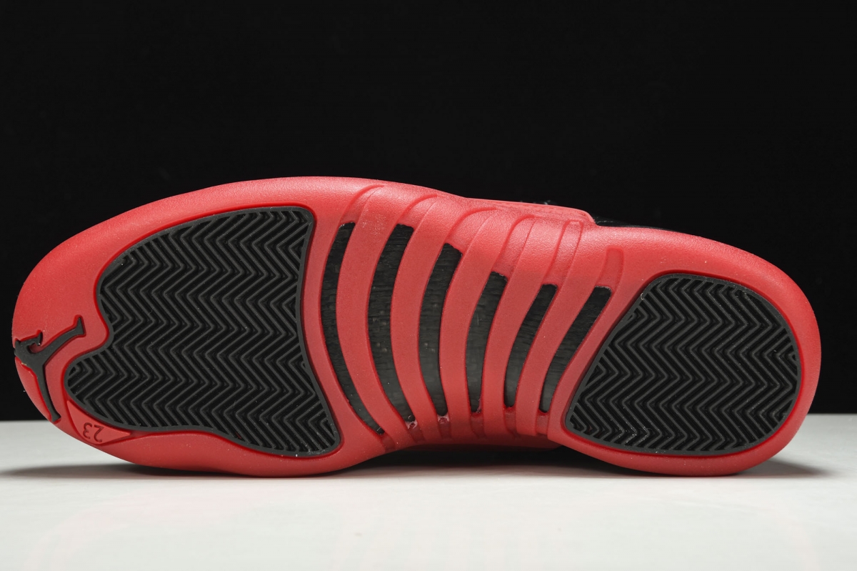Jordan 12 Retro Flu Game (2016)