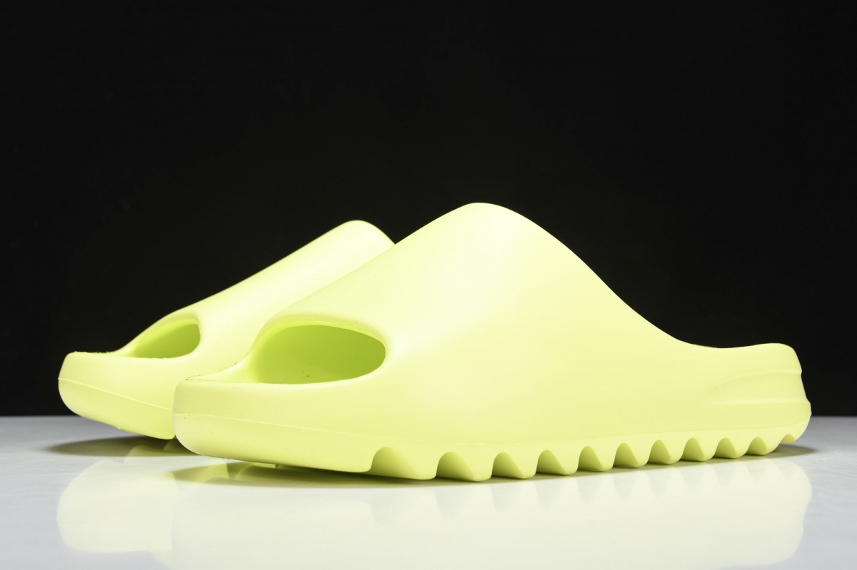 ad*s Y**zy slide glow green