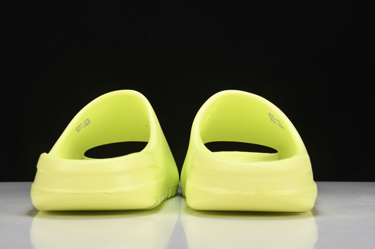 ad*s Y**zy slide glow green