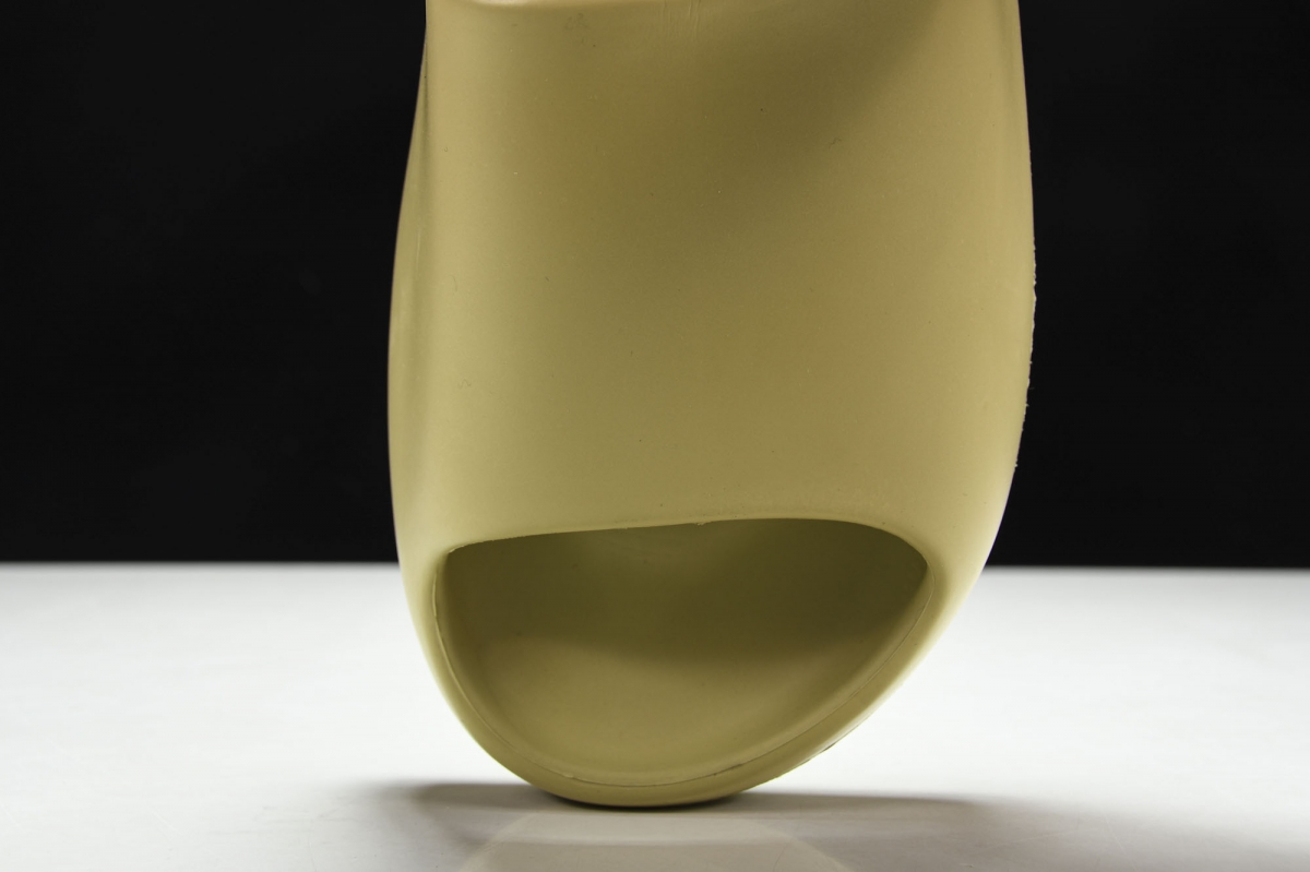 ad*s Y**zy slide resin