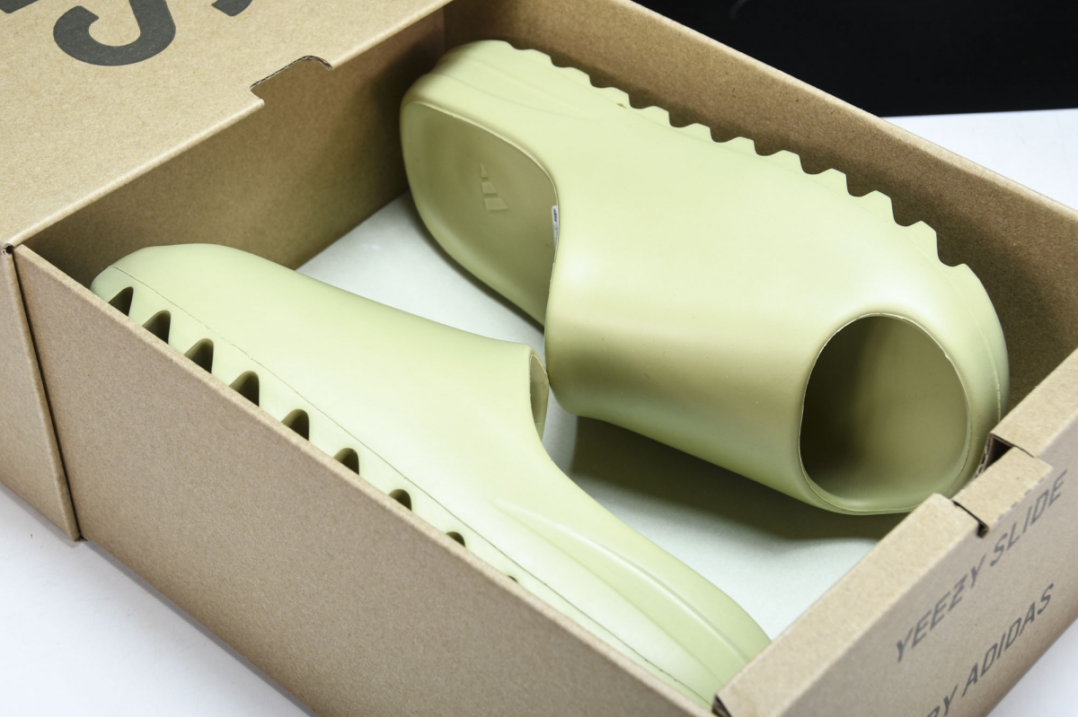 ad*s Y**zy slide resin