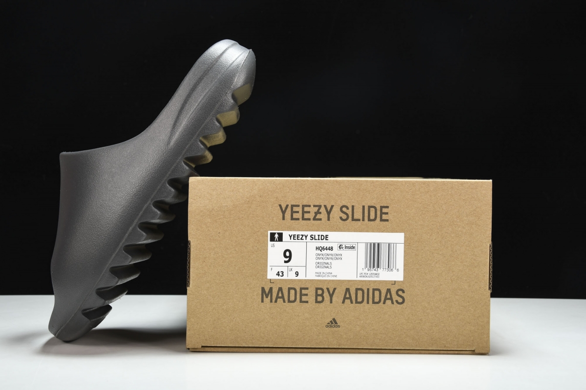 ad*s Y**zy slide onyx