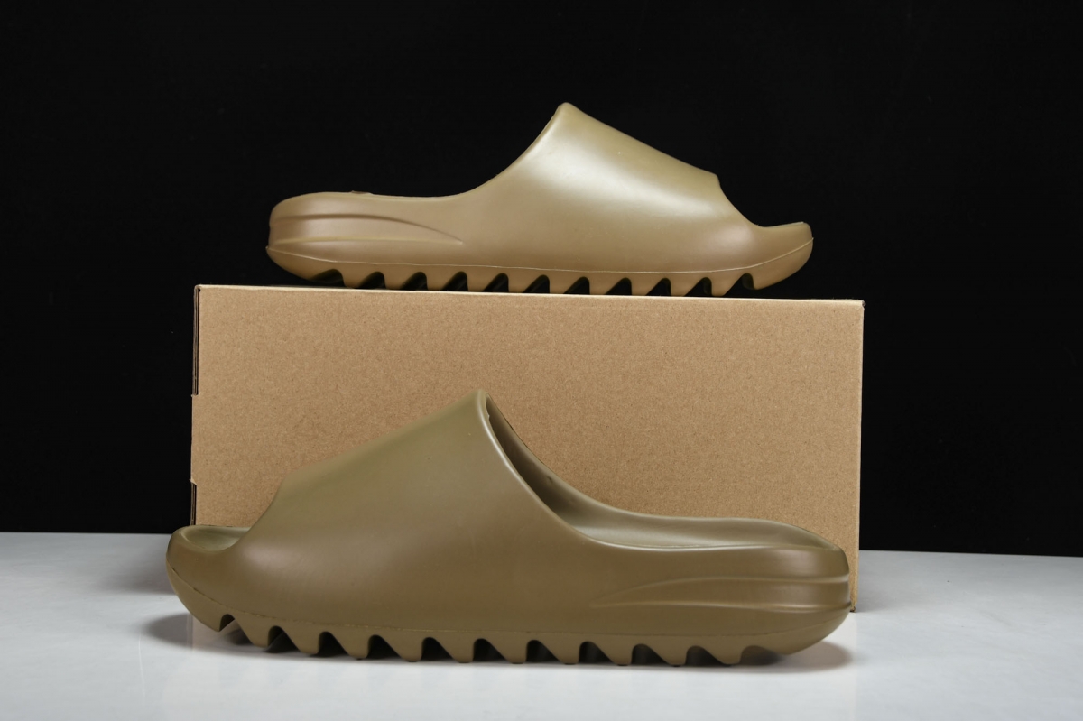 ad*s Y**zy slide earth brown