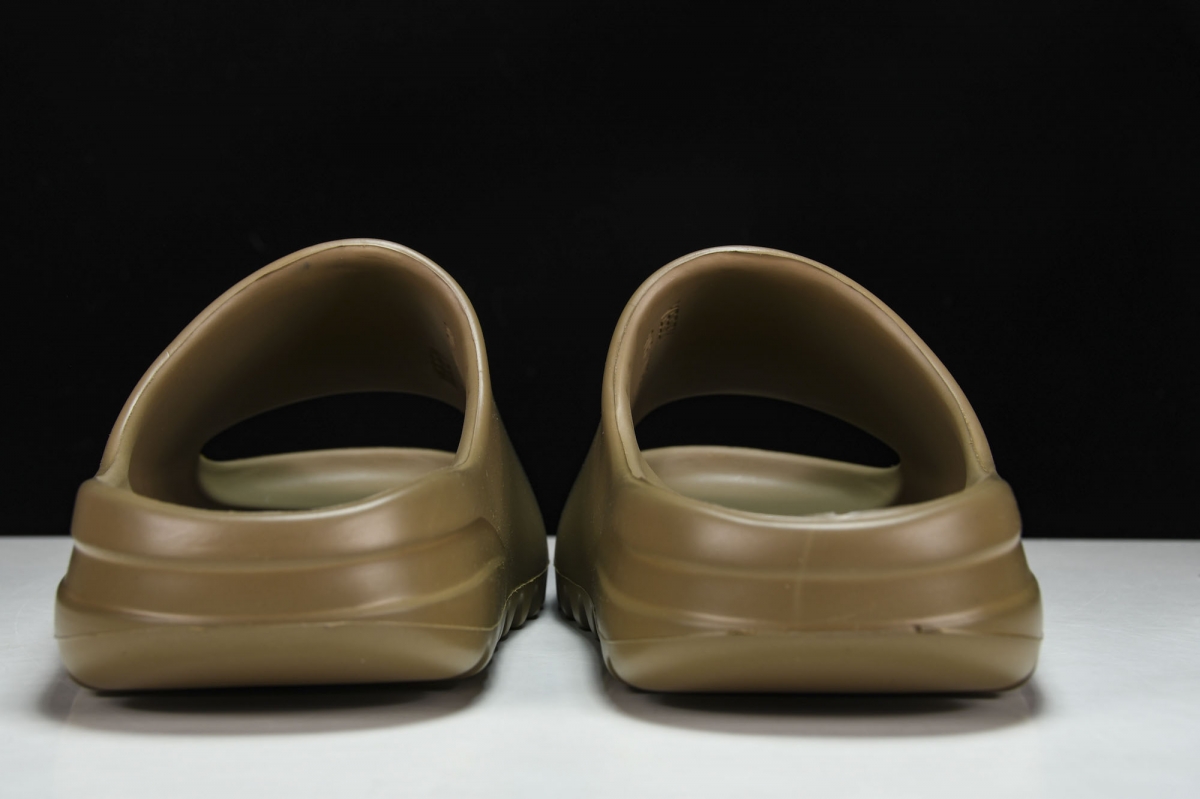 ad*s Y**zy slide earth brown