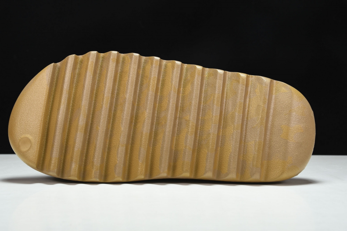 ad*s Y**zy slide ochre