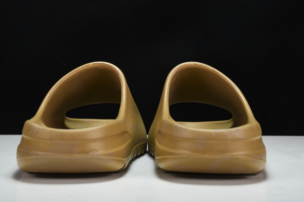 ad*s Y**zy slide ochre