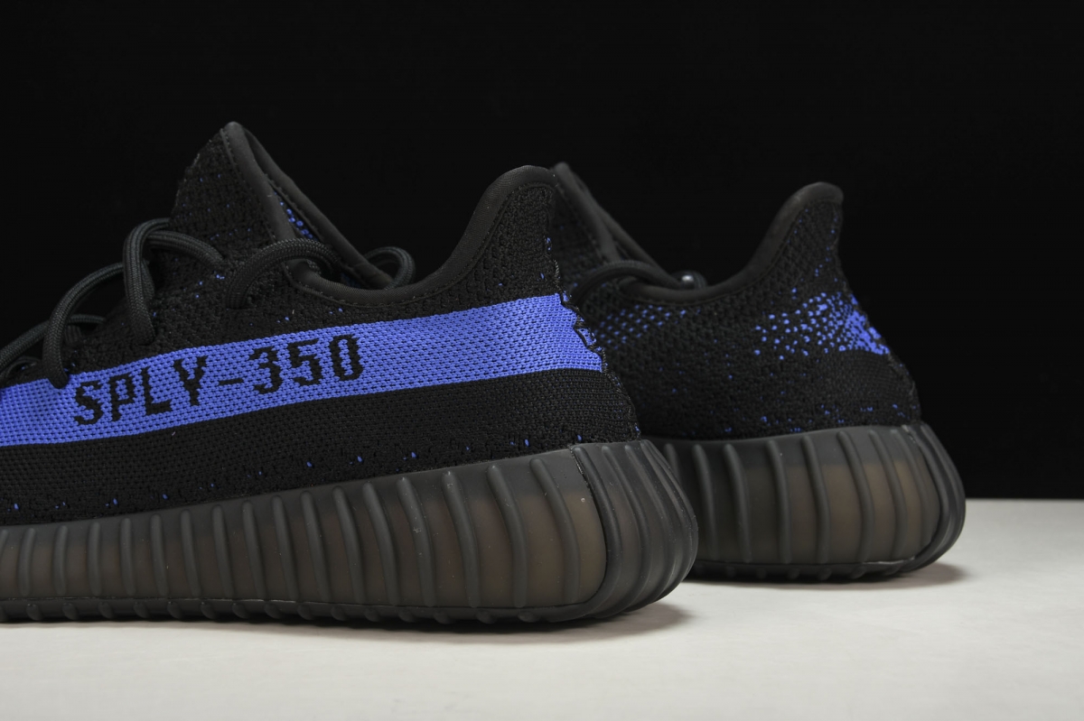 ad*s Y**zy boost 350 v2 dazzling blue