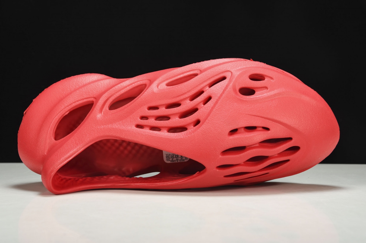 ad*s Y**zy foam rnnr vermillion