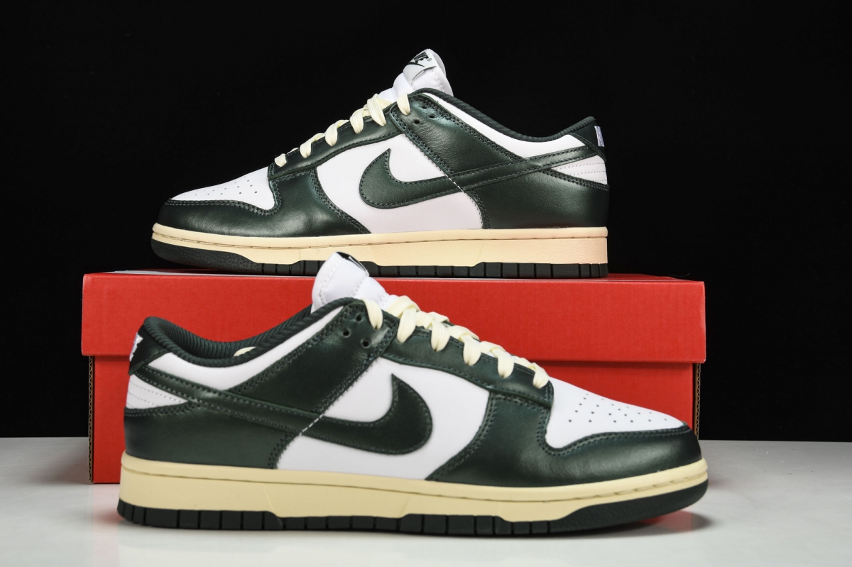 Nike Dunk Low Vintage Green