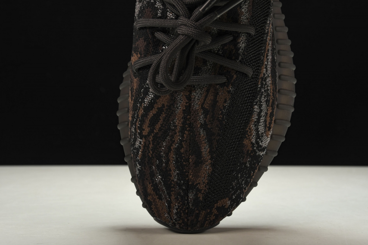 ad*s Y**zy boost 350 v2 mx rock