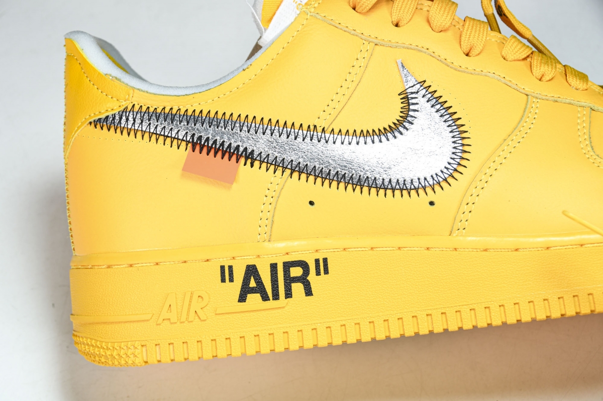 Nike Air Force 1 Low OFF-WHITE University Gold Metallic Silver