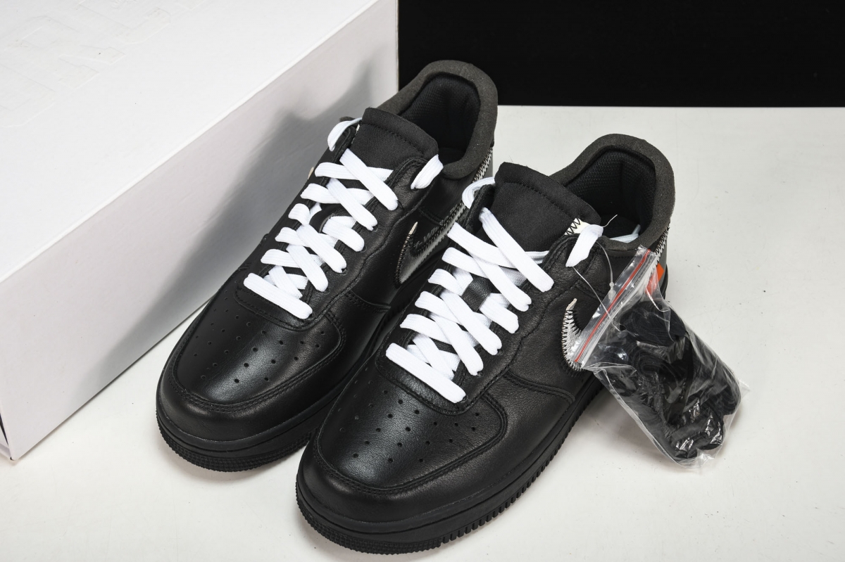 Nike Air Force 1 Low 