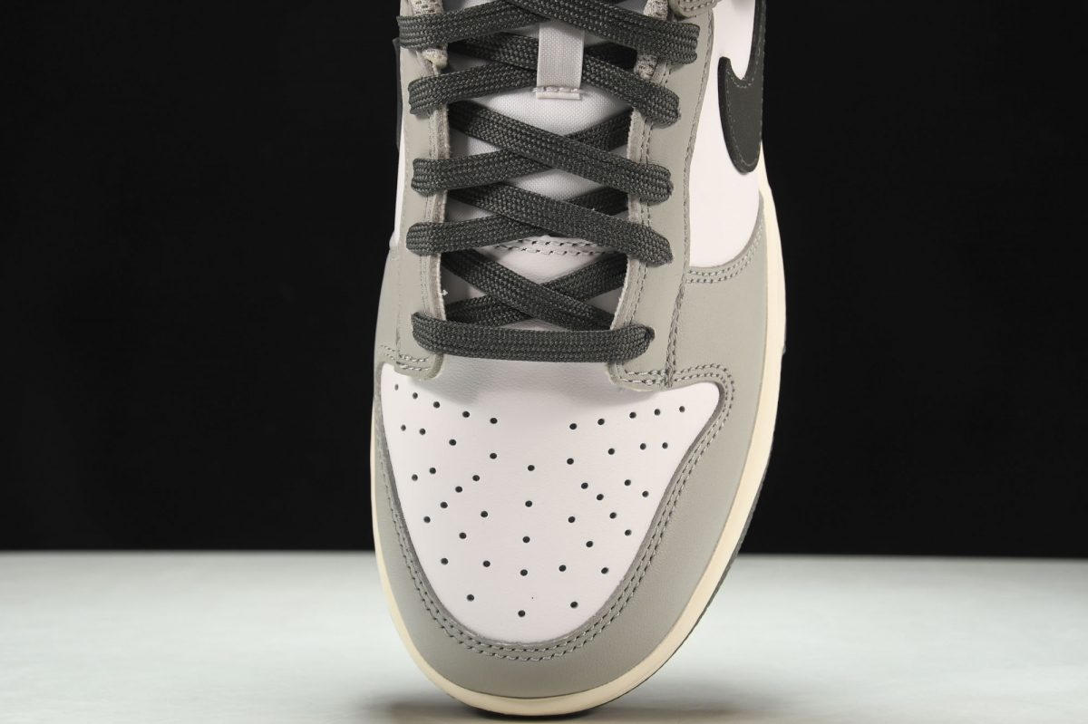 Nike Dunk Low Light Smoke Grey