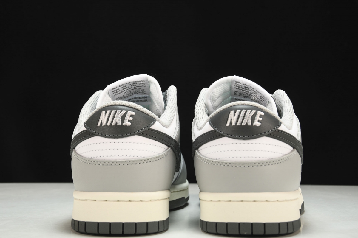 Nike Dunk Low Light Smoke Grey